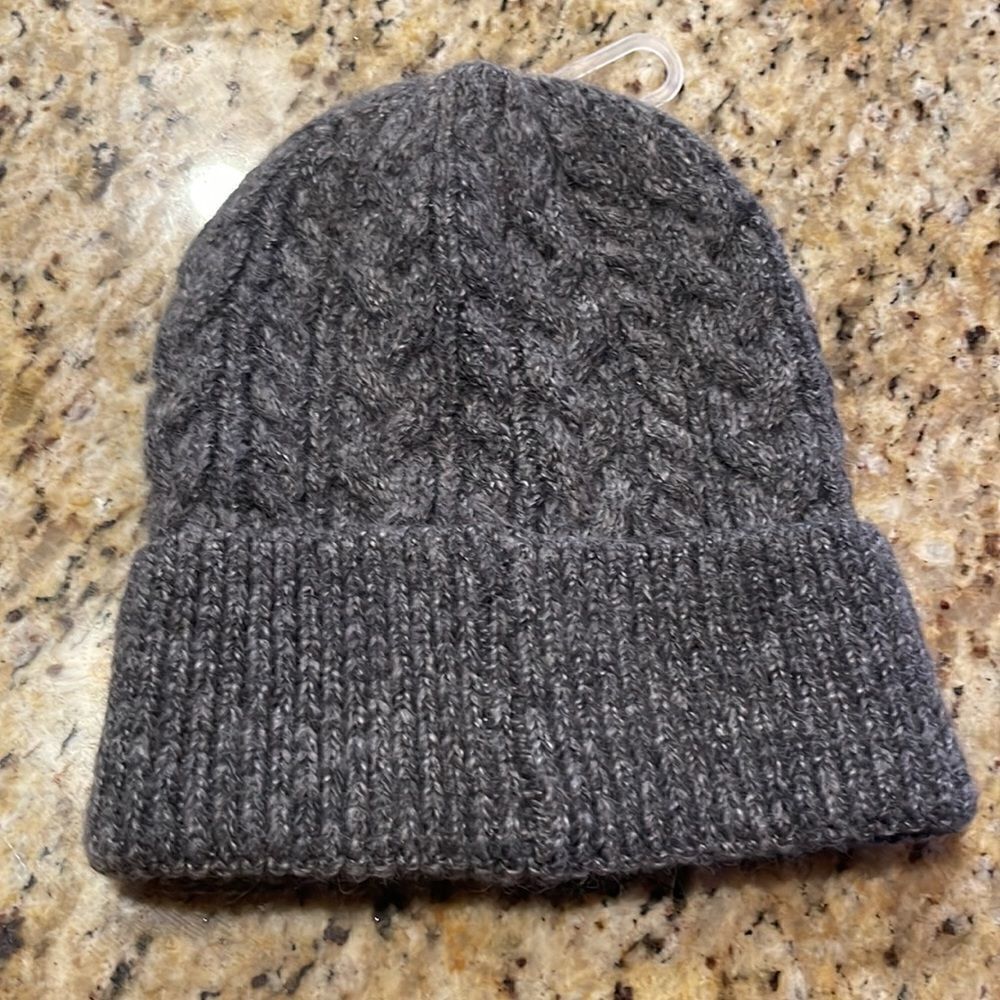 NWT Old Navy Knot Hat - Picture 3 of 7